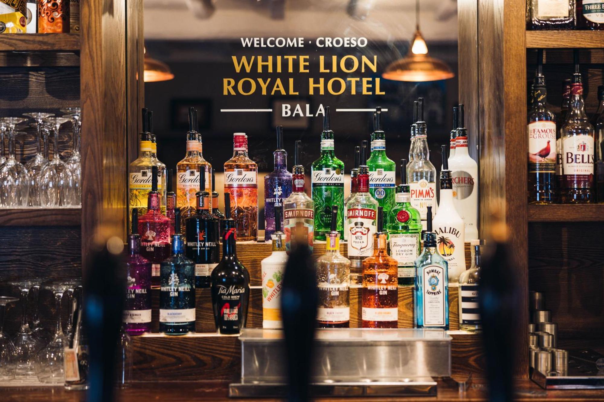 White Lion Royal Hotel Bala Buitenkant foto