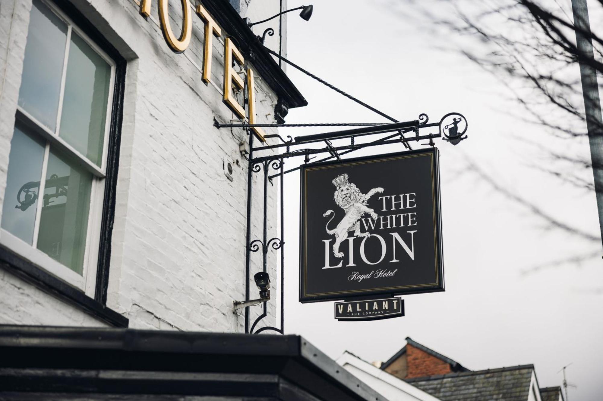 White Lion Royal Hotel Bala Buitenkant foto